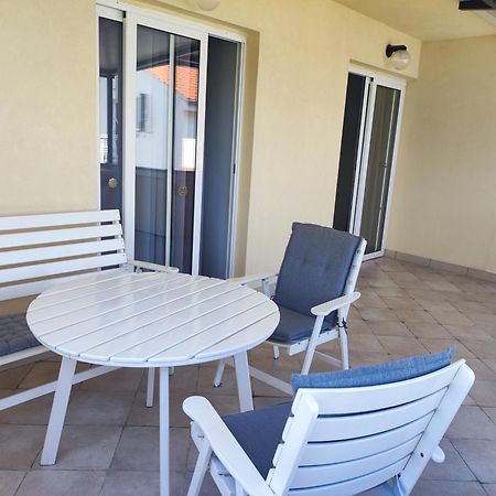 Apartments Kampor Damira Rab Town Ngoại thất bức ảnh