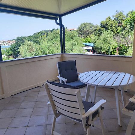 Apartments Kampor Damira Rab Town Ngoại thất bức ảnh