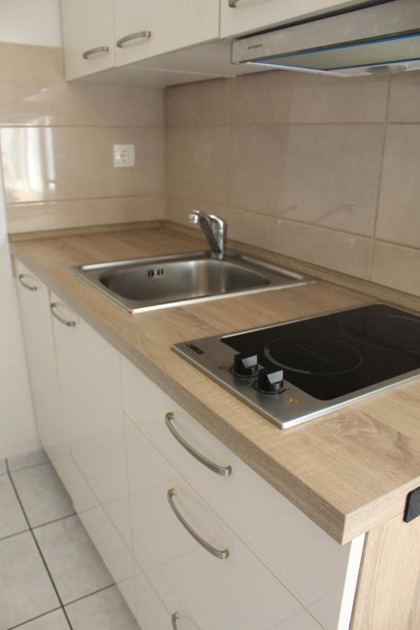 Apartments Kampor Damira Rab Town Ngoại thất bức ảnh