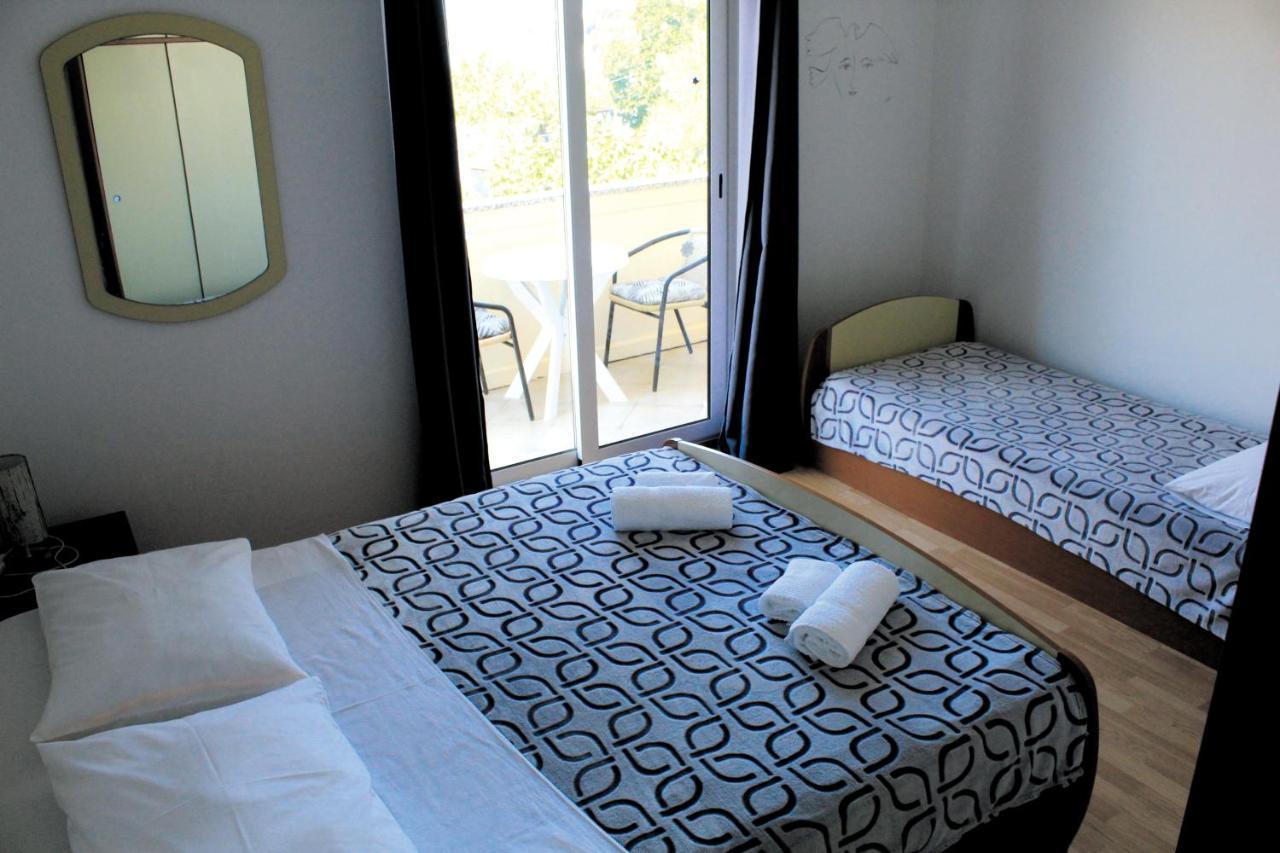Apartments Kampor Damira Rab Town Ngoại thất bức ảnh