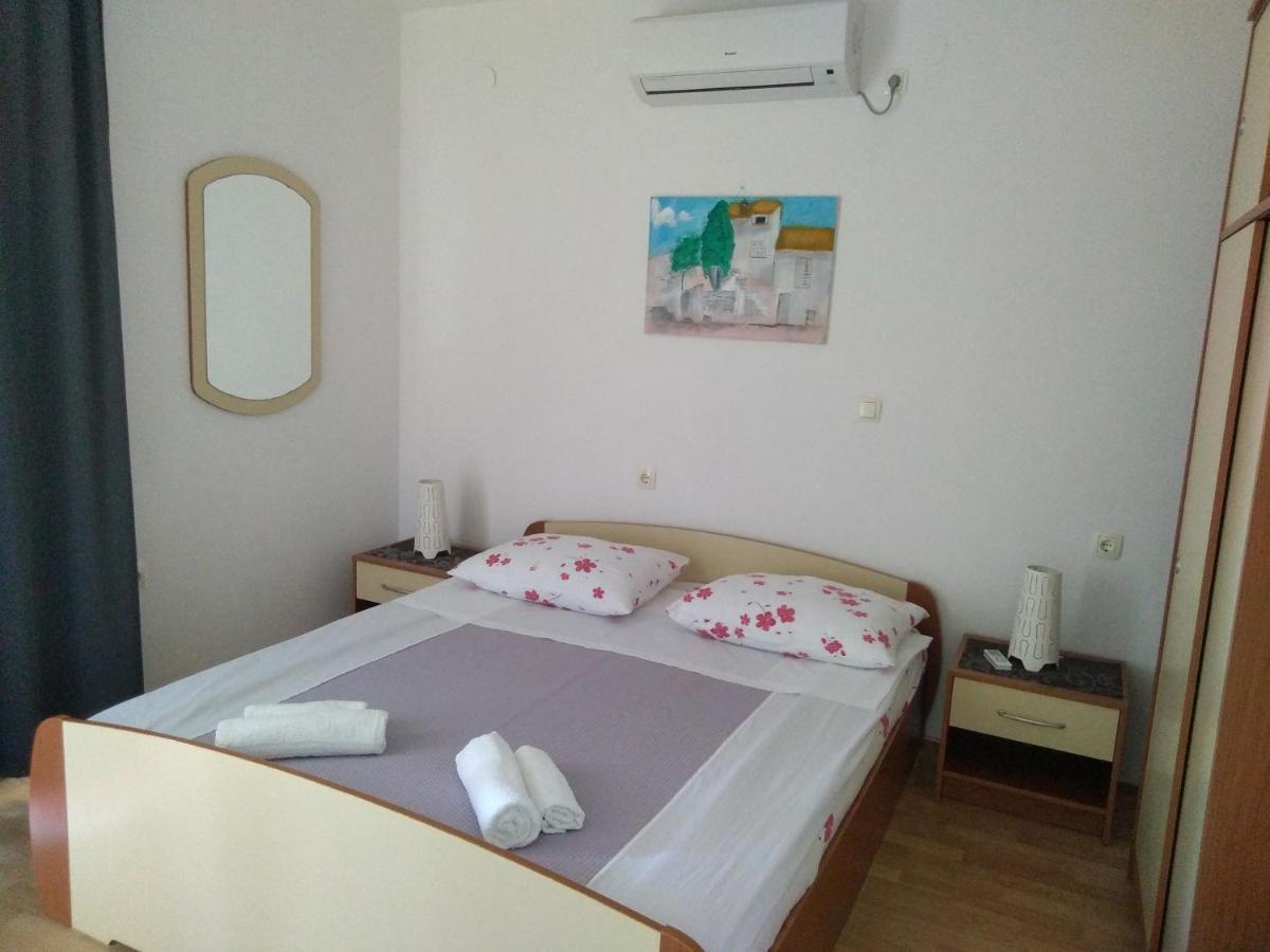 Apartments Kampor Damira Rab Town Ngoại thất bức ảnh