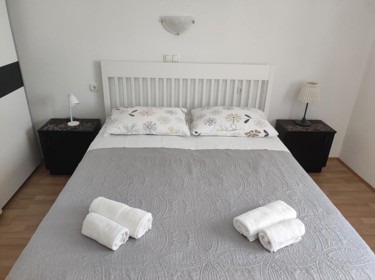 Apartments Kampor Damira Rab Town Ngoại thất bức ảnh